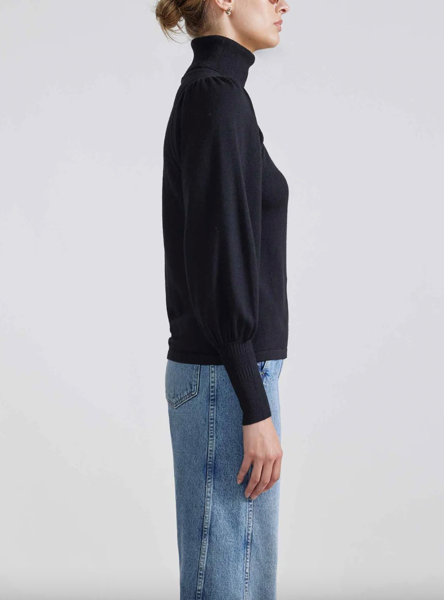 Eco Dewi Turtleneck