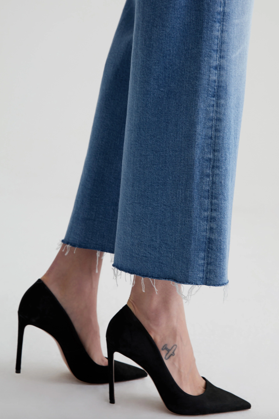 Saige Wide Leg Jeans