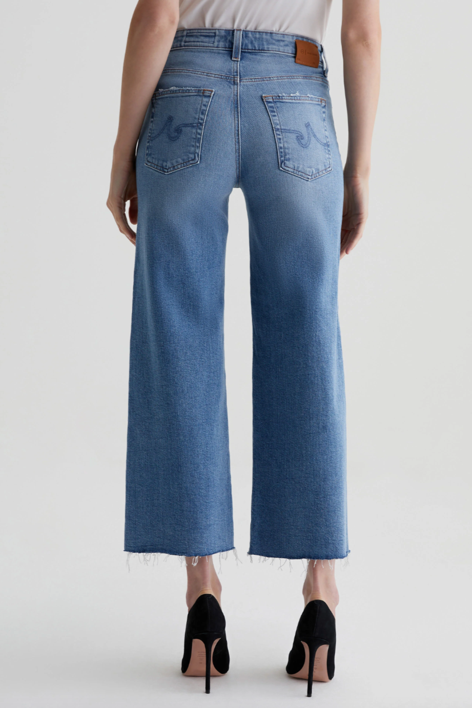 Saige Wide Leg Jeans