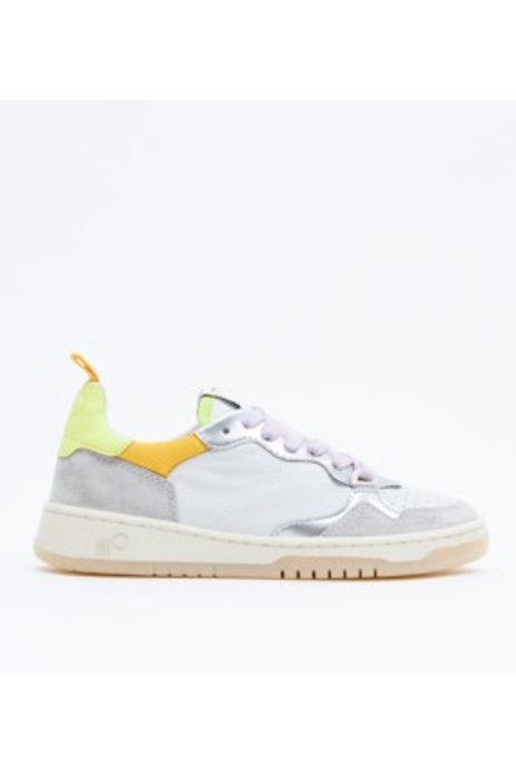 Phoenix Sneaker