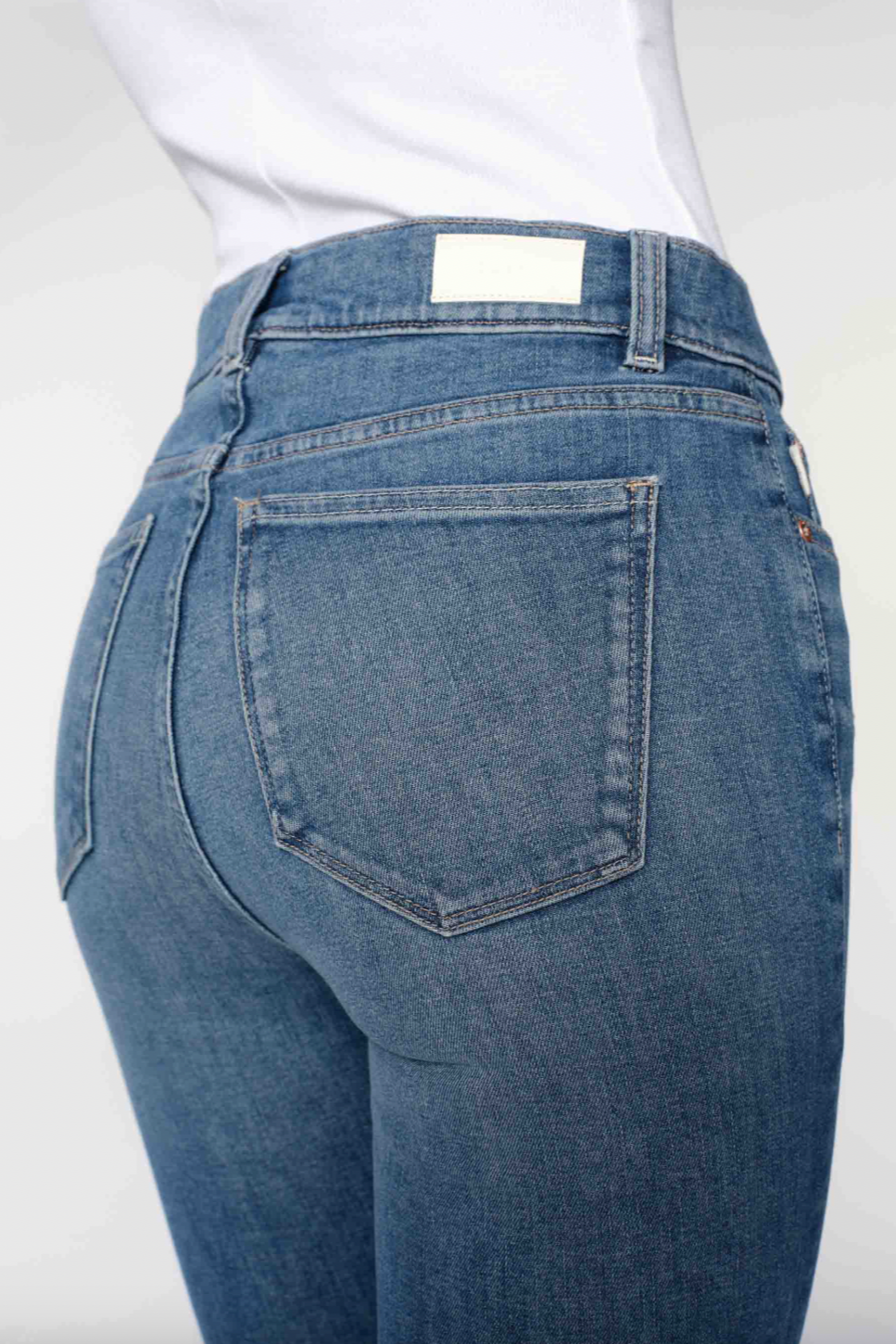 Mara Straight Mid Rise Instasculpt Ankle Jeans