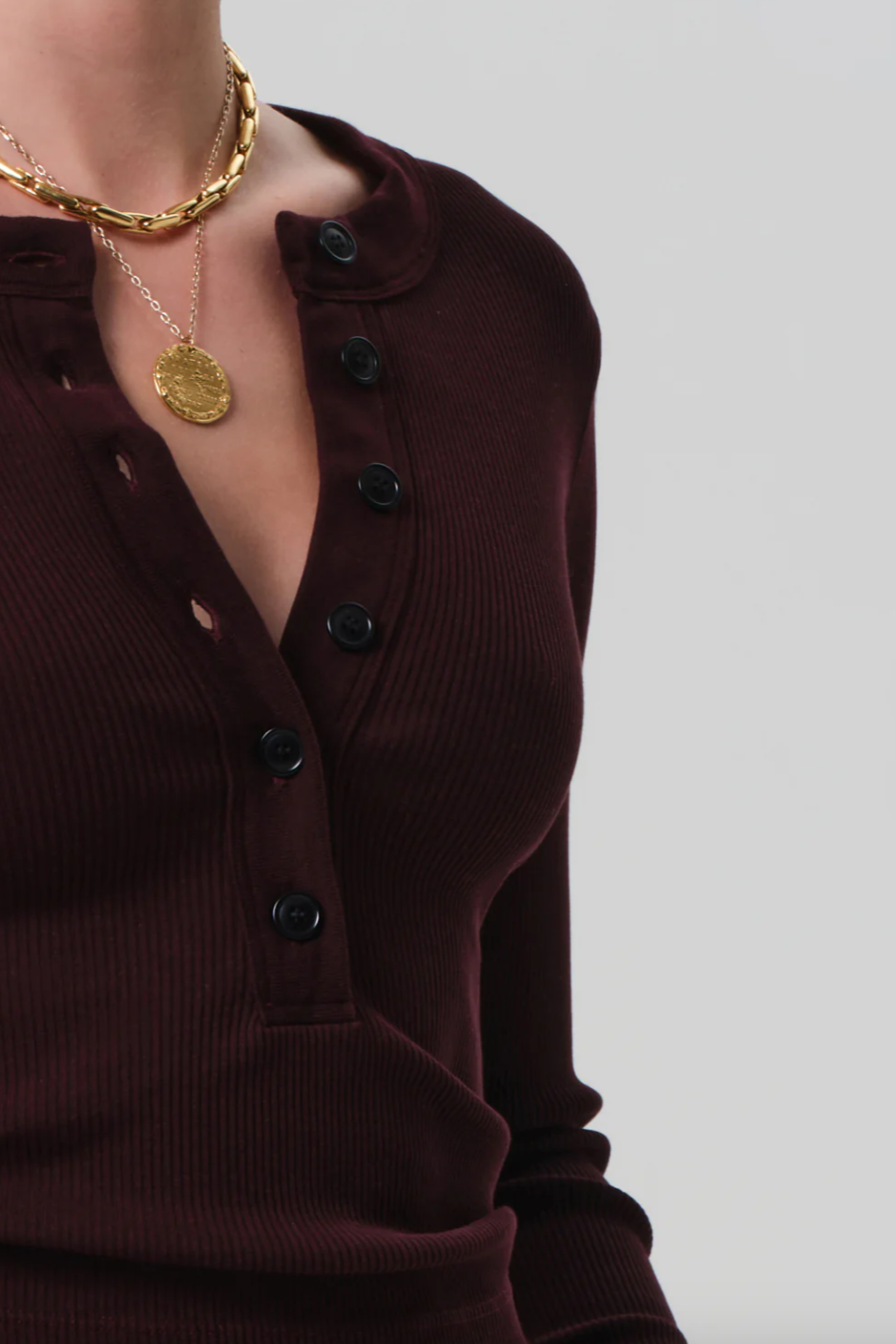 Varra Henley- Mahogany