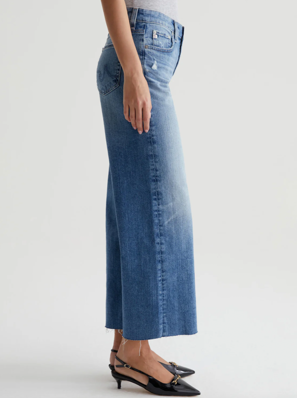 Saige Wide Leg Jeans