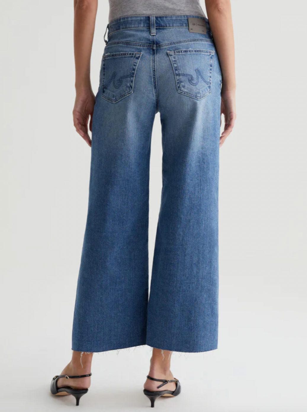 Saige Wide Leg Jeans