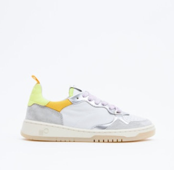 Phoenix Sneaker