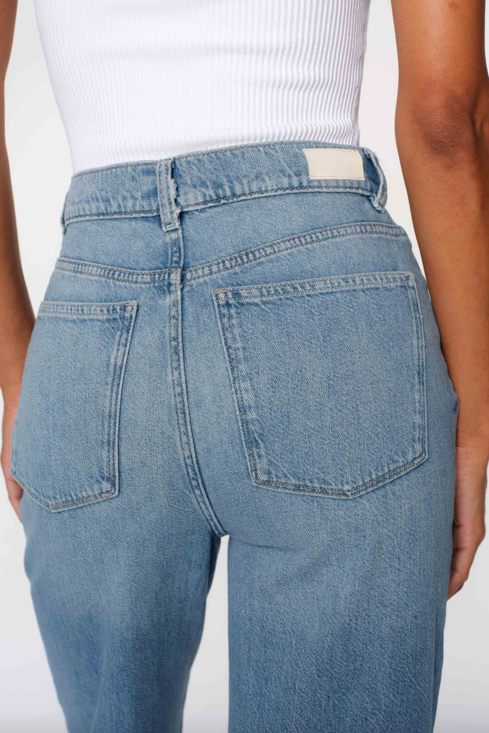 Hepburn Wide Leg High Rise Ankle Jeans