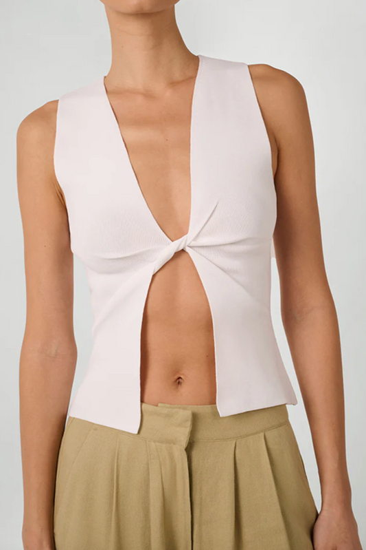 Twist Front Flyaway Tank