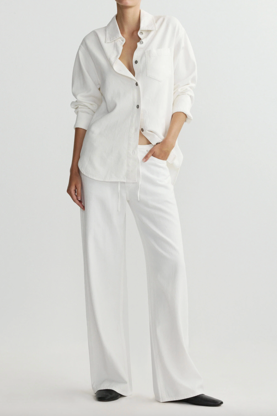 Sienna Low-Slung Wide Leg Relaxed 31” Jeans