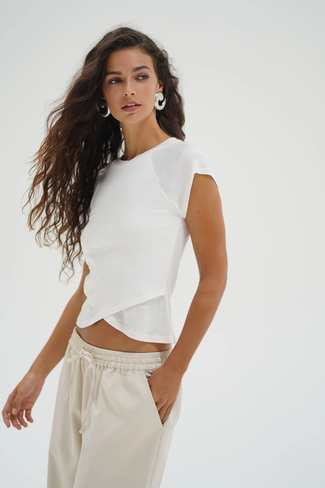 Pedra Tee - White